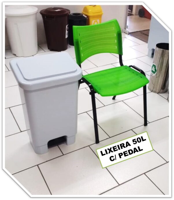 LIXEIRA COM PEDAL 50 LITROS - Image 4